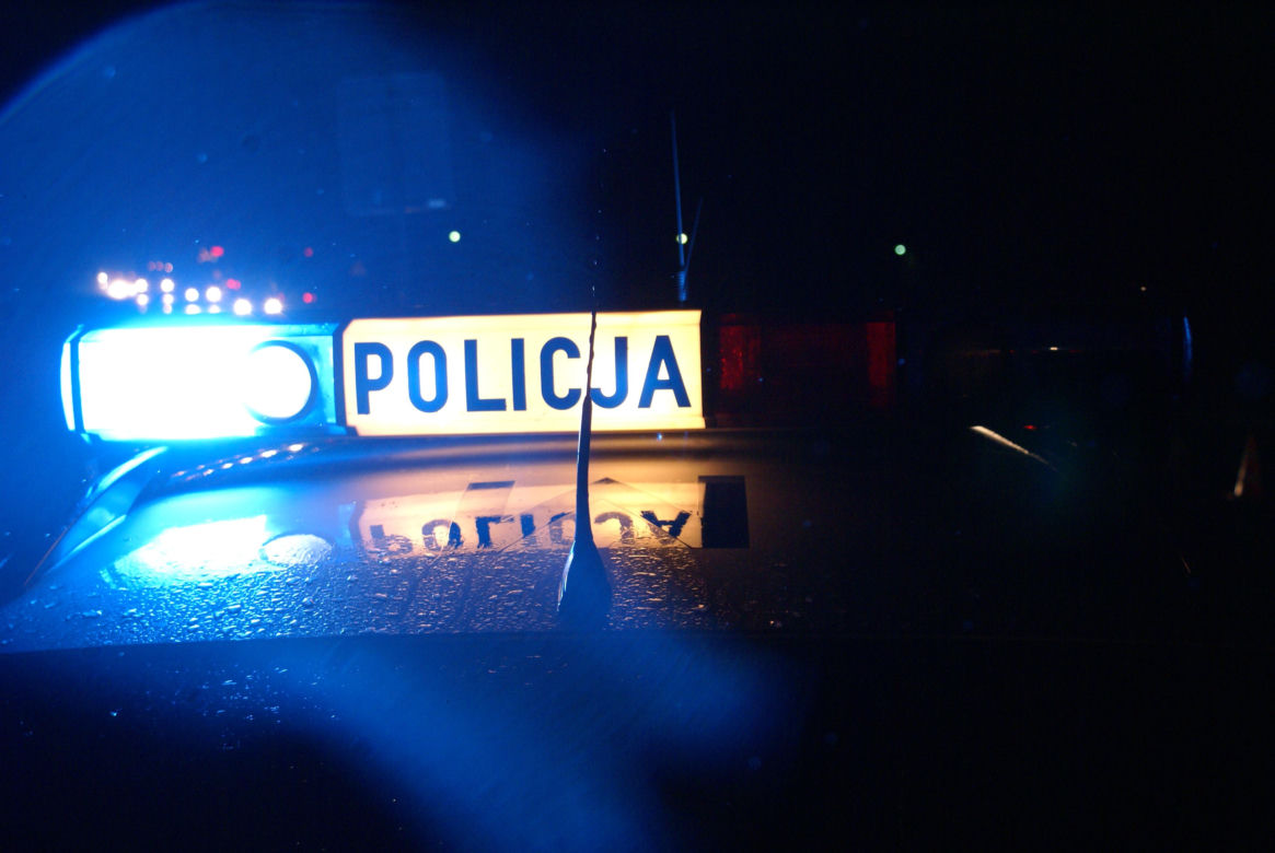 Koszmarny wypadek na trasie Białystok - Grajewo. Bryła lodu przebiła szybę