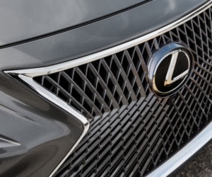 nowy Lexus LS500