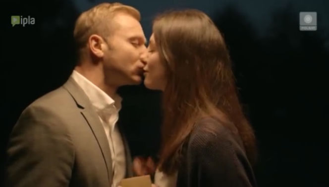 To nie koniec świata odc. 6. Paweł (Krystian Wieczorek), Anka (Karolina Gorczyca)