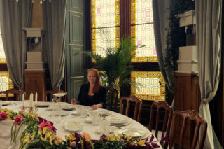 Co naprawdę dzieje się w zamku Zdrajców? Mamy zdjęcia zza kulis hitu TVN!