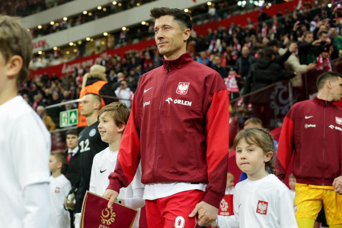 Lewy rzucał córką