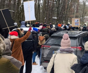 Ujadanie słychać z kilometrów. Odwiedziliśmy schronisko w Sobolewie. Tak nie brzmią szczęśliwe pieski