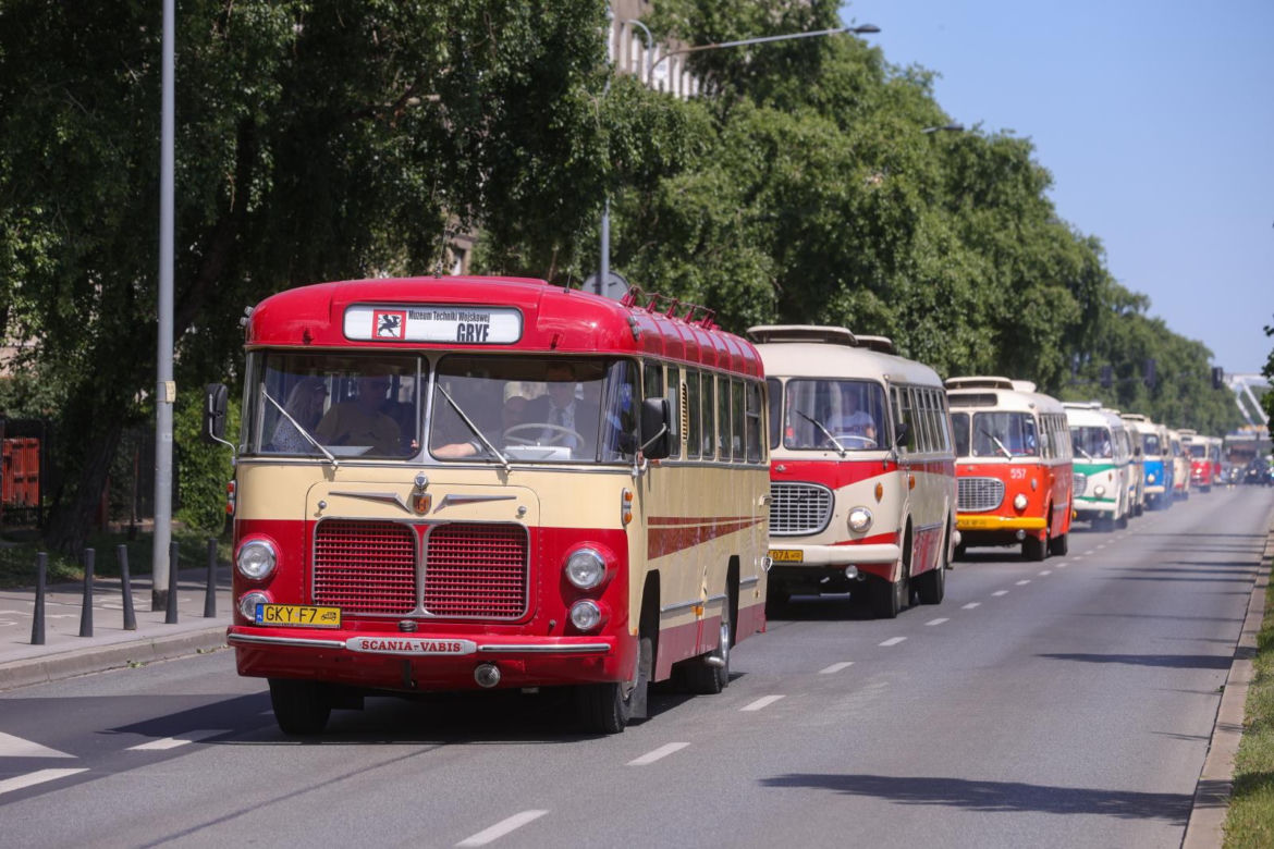 Parada Zabytkowych Autobusów 