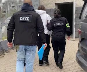 Rozsiewali grozę w szkołach i urzędach. Wpadli po latach ukrywania się za nickami