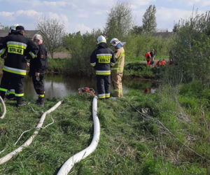 Utonął w traktorze we własnym stawie