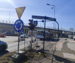 W Krakowie rowerzystka zginęła pod kołami ciężarówki. Zaskakująca decyzja w sprawie kierowcy