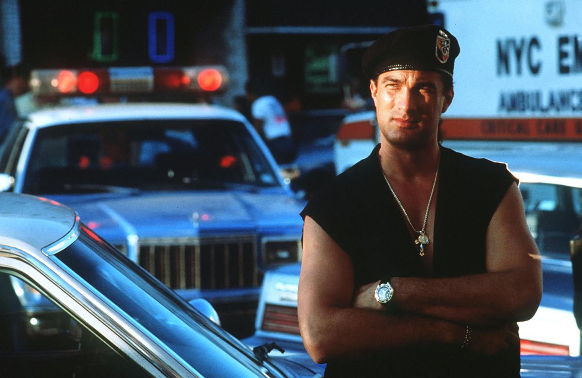 Steven Seagal w filmie "Szukając sprawiedliwości" 