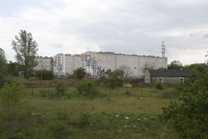 „Czarnobyl” Warszawy zniknie z mapy. „Smród, fetor i grzyb”. Tak wyglądało życie w „13 dzielnicy”