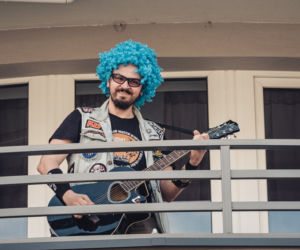 Gitarowy Rekord Guinnessa. Gitarzyści na balkonach