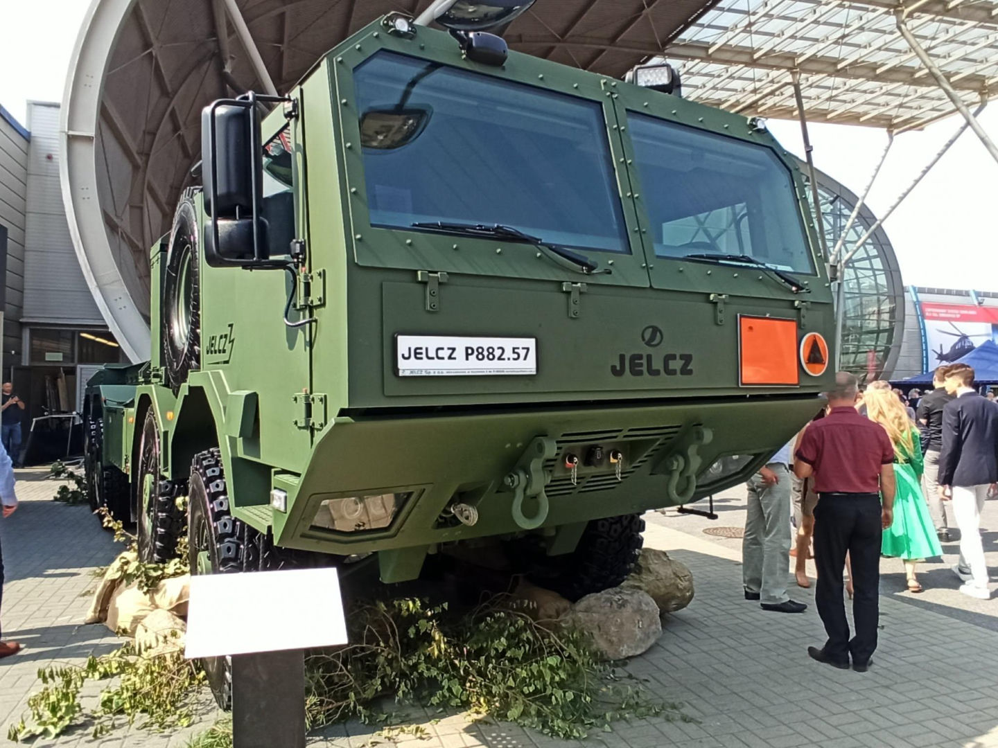 Więcej Polski w polskim Jelczu? Rozmowy o nowych mostach napędowych od SKB Drive Tech i pomyślne zakończenie planu naprawczego