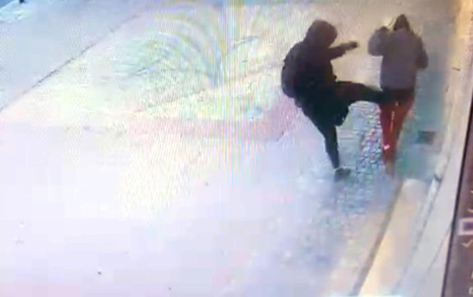 Brutalny napad w sercu Warszawy