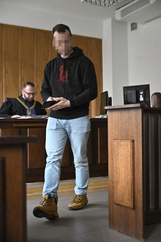 Sprawa pobicia ojca Viki Gabor trafiła do sądu. Uczestnik bójki na ulicy przekonuje, że musiał użyć gazu, bo się wystraszył 