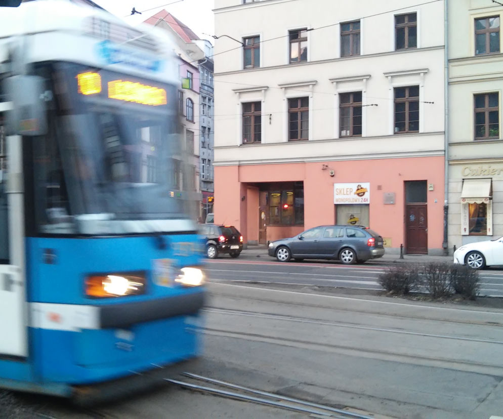 Wiemy, w których tramwajach i autobusach szykują się kontrole biletów