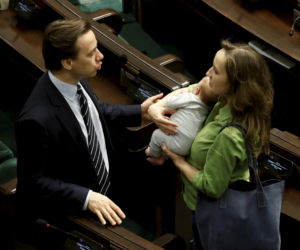 Bosakowie przyszli do Sejmu ze Stefankiem