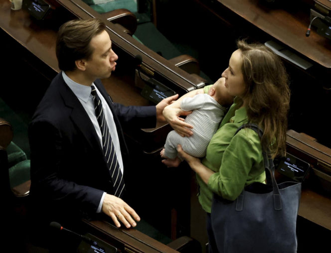 Bosakowie przyszli do Sejmu ze Stefankiem