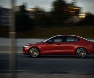 Volvo S60 T5 R Design First Edition