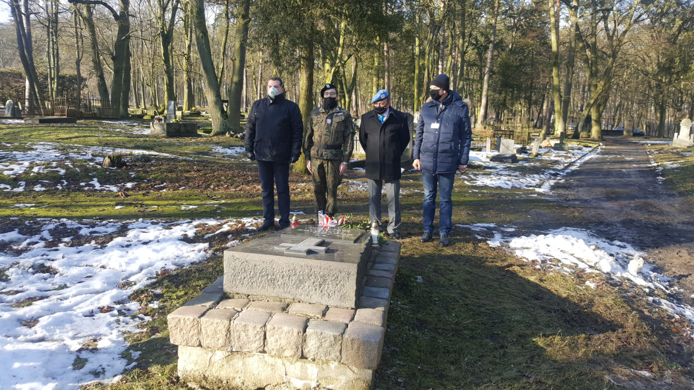 Rocznica Powstania Styczniowego. Cmentarz garnizonowy w Grudziądzu