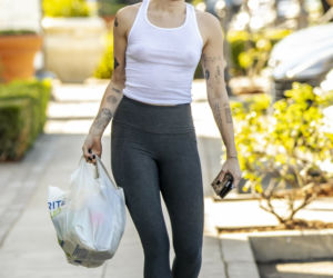 Miley Cyrus bez stanika