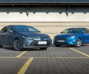 Ford Focus Sedan 1.0 EcoBoost 125 KM 6MT vs. Toyota Corolla Sedan 1.8 Hybrid 122 KM CVT