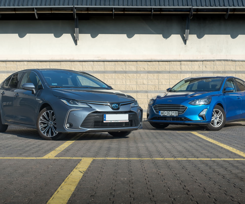 Ford Focus Sedan 1.0 EcoBoost 125 KM 6MT vs. Toyota Corolla Sedan 1.8 Hybrid 122 KM CVT