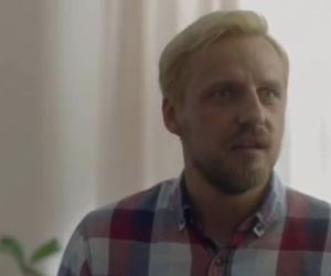 O mnie się nie martw 7, odcinek 9, Krzysiek (Paweł Domagała)