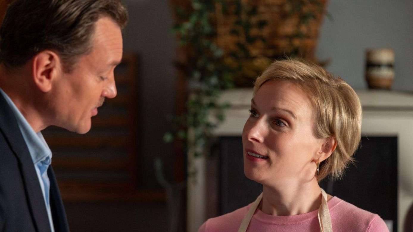 Barwy szczęścia odc. 3249.  Robert Stefaniak (Paweł Ławrynowicz), Sonia (Weronika Nockowska)