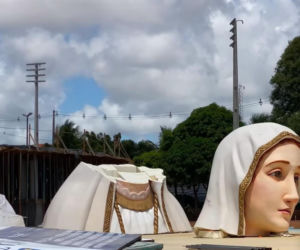 Spłonął 30-metrowy pomnik Matki Bożej Fatimskiej