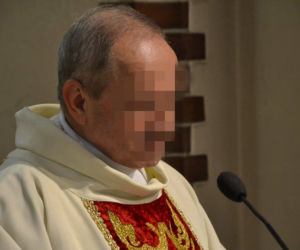 Ksiądz stanie przed sądem za głośne pieśni