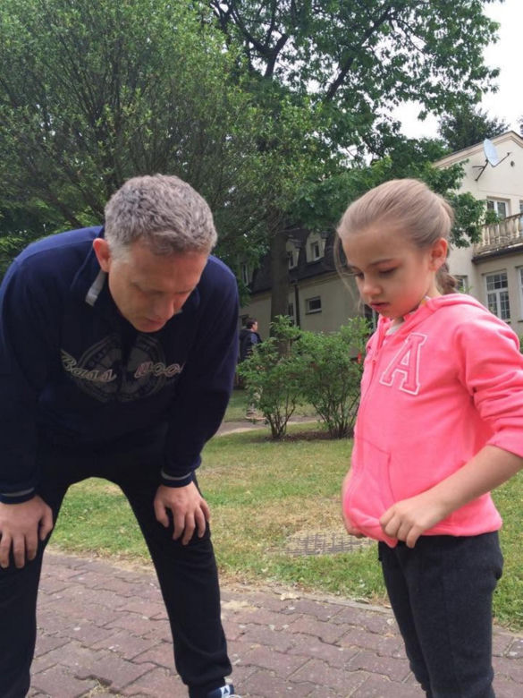 Tak dziś wygląda serialowa Basia Rogowska z "M jak miłość". Jest osobą niebinarną. Teraz nazywa się Cody