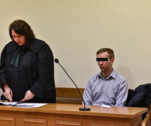 Z komendy policji zrobił harem