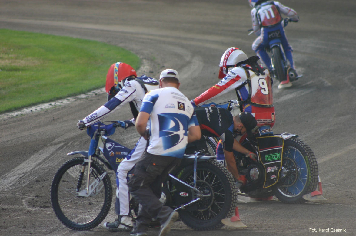 Zaplecze Kadry Juniorów na Motoarenie. Młodzieżowcy rywalizowali w Toruniu - dzień 1
