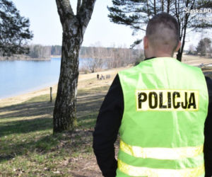 Policjanci czujni w dobie epidemii. Tak patrolują ulice miast Śląska i Zagłębia [ZDJĘCIA]