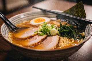 Najlepszy ramen Kraków. Gdzie naprawdę smakuje Japonia?