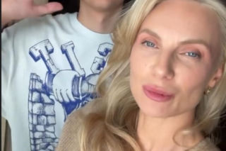 Na Wspólnej na planie. Kajtek (Mikołaj Szostek), Monika (Sylwia Gliwa)