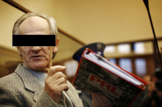 Kim jest Ryszard F.? Był twarzą korupcji w polskim futbolu, teraz wychodzi na wolność. Sylwetka Fryzjera