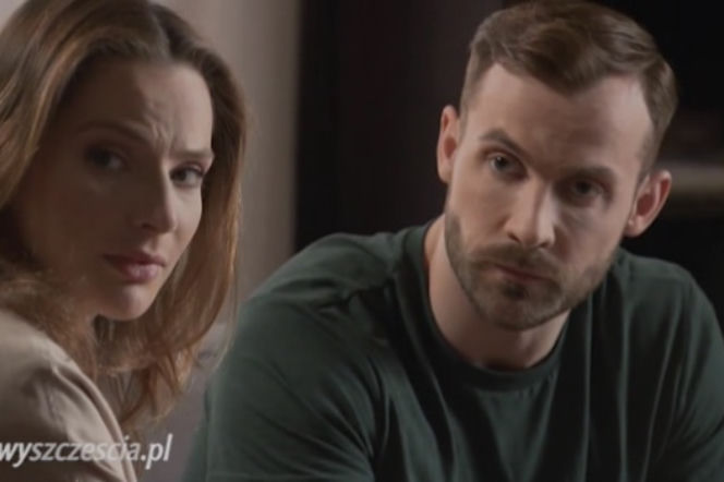 Barwy szczęścia odc. 1360. Agnieszka Walczak (Anna Dereszowska), Adam Jakubik (Bartosz Porczyk)