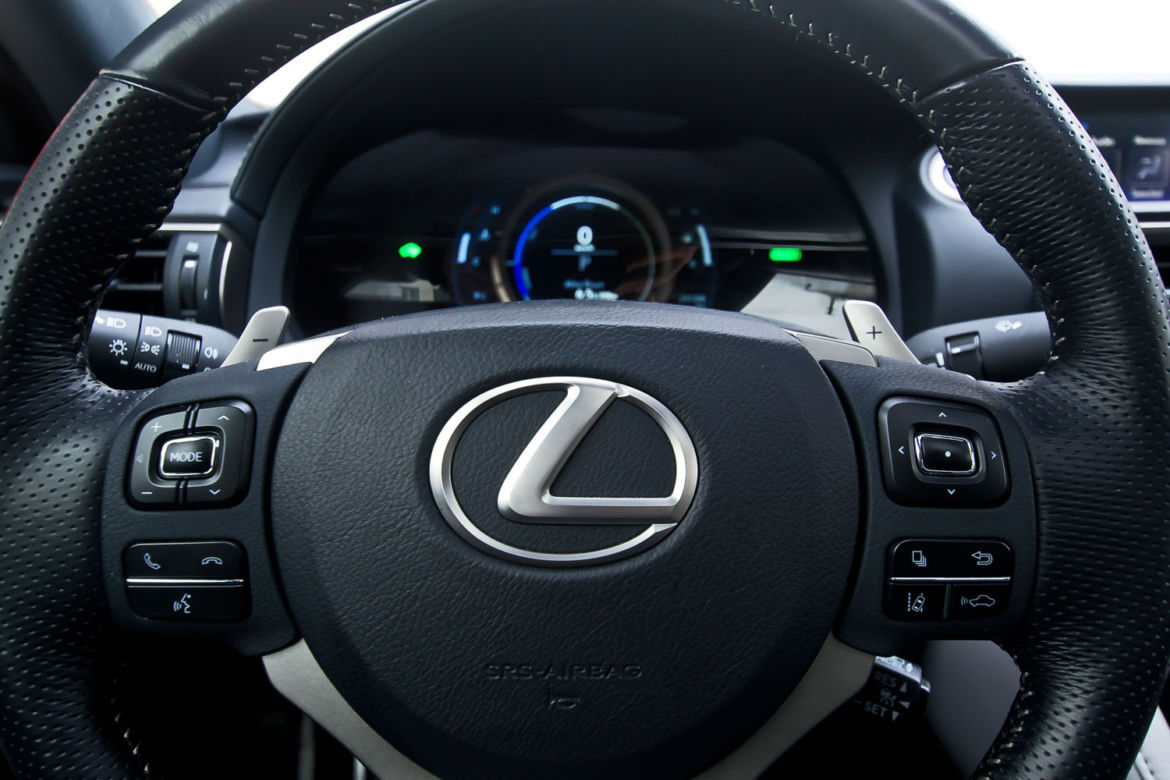 Lexus RC 300h F Sport