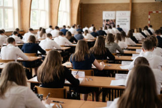 Angielski matura 2026. Co było na maturze? To może być ten mail [ZADANIE, PRZYKŁADOWA ODPOWIEDŹ]