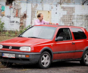 Sławomir Zapała szczyci się, że ma volkswagena golfa III
