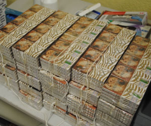 Ukrainiec ukrył 2,4 tys. paczek papierosów w przerobionych ścianach samochodu