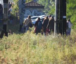 Mężczyzna wszedł prosto pod pociąg. Poważne utrudnienia dla pasażerów