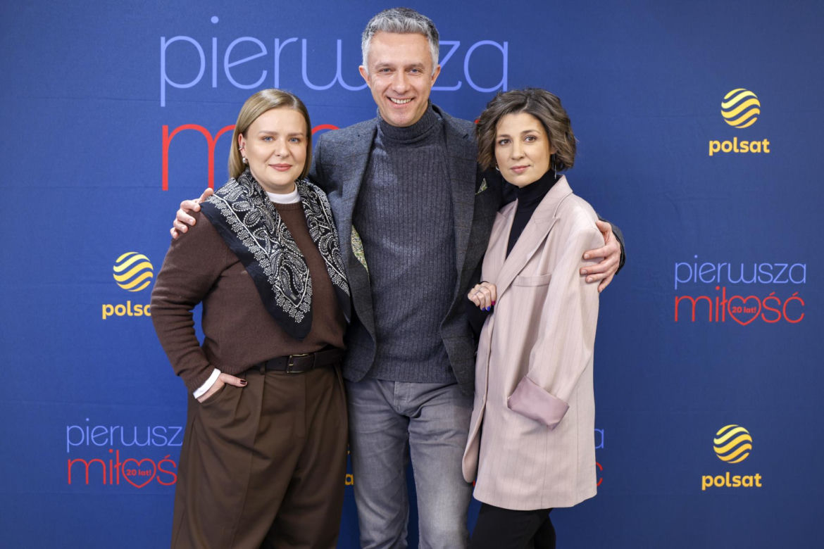 Pierwsza miłość 20. urodziny. Kinga (Aleksandra Zienkiewicz), Artur (Łukasz Płoszajski), Marysia (Aneta Zając) - grudzień 2024 r.