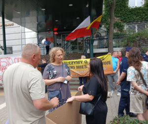 Protest mieszkańców kamienicy przy ul. Środkowej 11