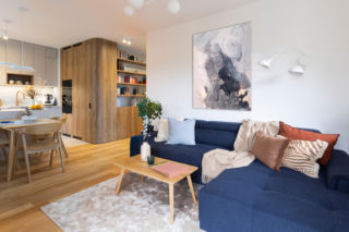 Zbyt małe mieszkanie. Jak szczerość projektantki i podjęcie odważnej decyzji zmieniły przestrzeń rodziny 2+1