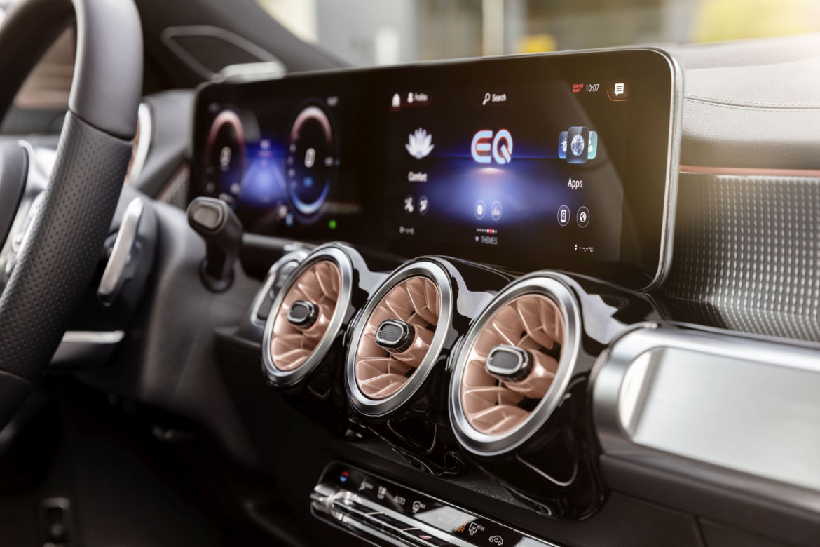 Mercedes EQB (2022)