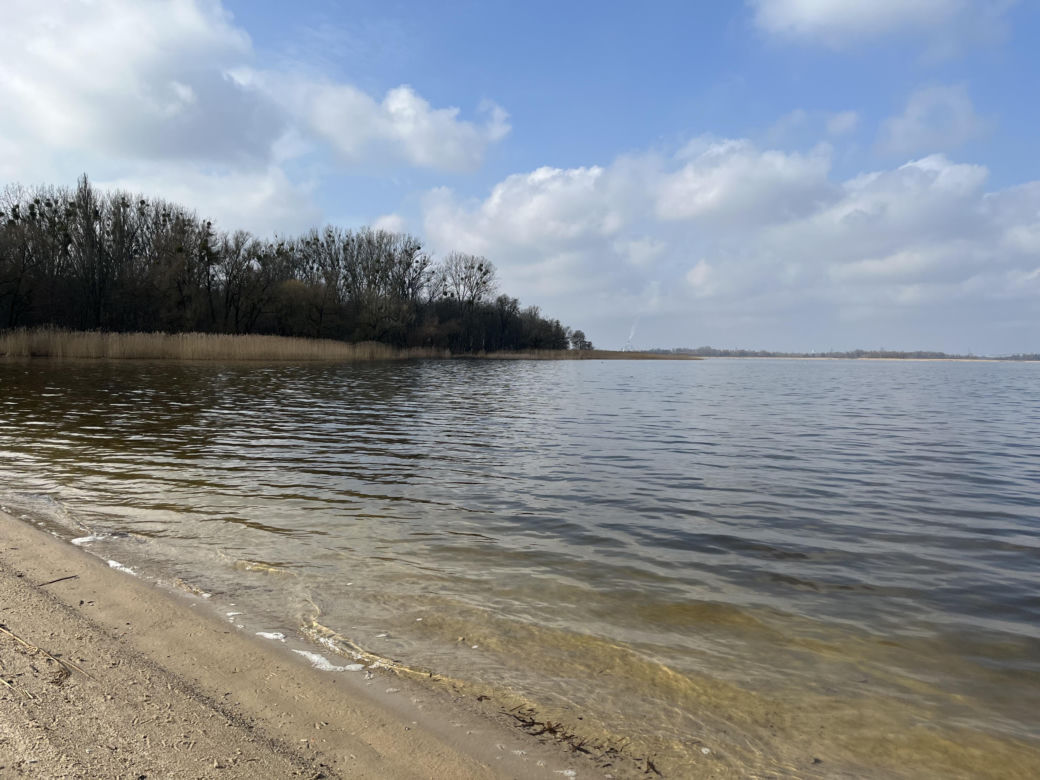 Kąpielisko i Jezioro Dąbie