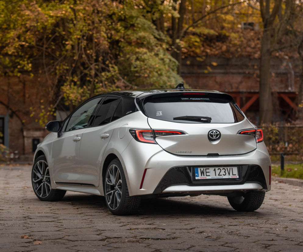 Toyota Corolla Hatchback 1.2 Turbo 116 KM 6 M/T 