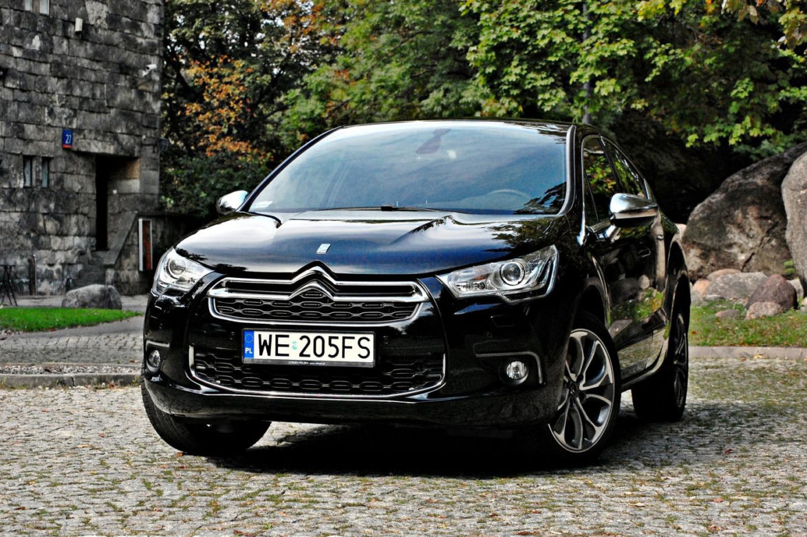 Krzysztof Florczyk (Piotr Polk) "Lekarze" - Citroen DS4