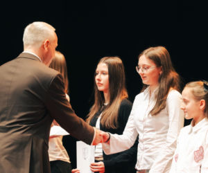 Najzdolniejsi uczniowie odebrali stypendia Prezydenta Miasta Siedlce