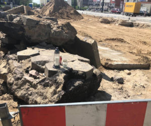 1000 dni remontu Śmigłego Rydza. Zmotoryzowani łodzianie zapalili znicze na placu budowy